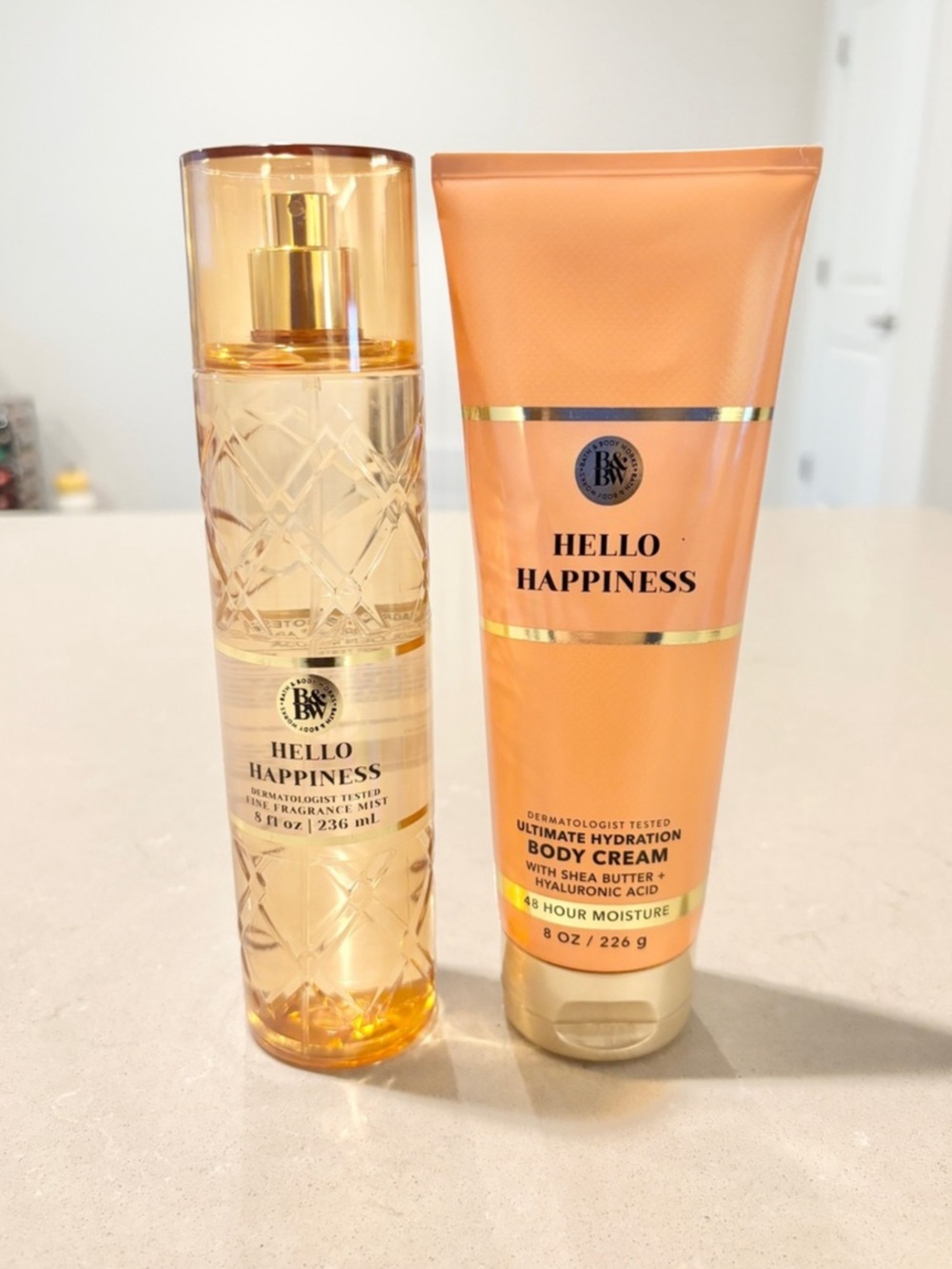 Bath and Body Works Hello Happiness Rare 2 Piece Gift Set - Picture 1 of 2